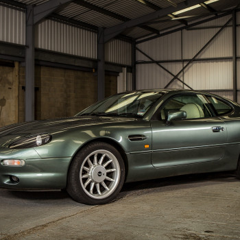 car5 astonmartin 002